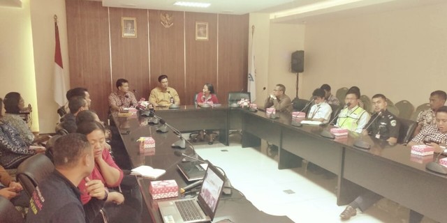 Sosialisasi tentang penyakit cacar monyet atau monkeypox kepada Ground Handling dan Airlines di Bandara El Tari Kupang. Sumber foto : Humas Bandara El Tari Kupang.