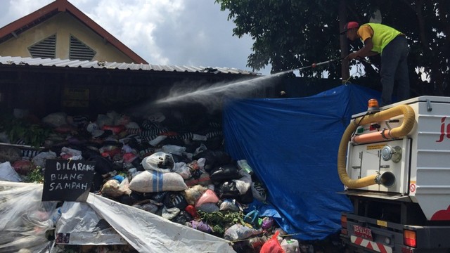Ilustrasi Tempat Pembuangan Sampah (TPS). Foto: Arfiansyah Panji Purnandaru/kumparan