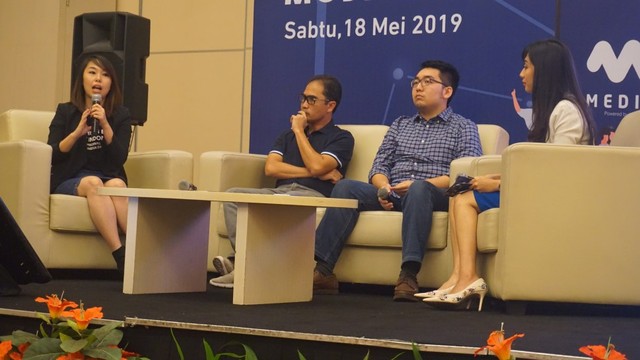 com-Roadshow Mediv Bandung, Stefanie Kurniadi di talkshow "Bisnis Modal Jari"