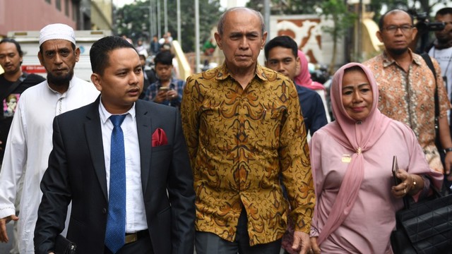 LIPSUS MAKAR, Mayor Jenderal TNI Purn Kivlan Zen