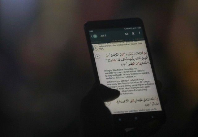 Mendaras Alquran ala Seniman Komunitas Kanot Bu (2).JPG