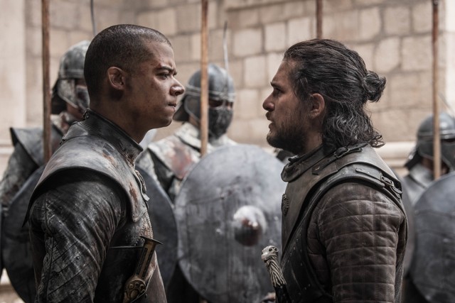 Grey Worm dan Jon Snow terlibat argumen Foto: HBO