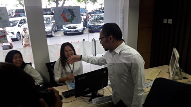 Menteri Ketenagakerjaan, Hanif Dhakiri saat tiba di Kantor Menteri Ketenagakerjaan, Jakarta. Foto: Selfy Sandra Momongan/kumparan