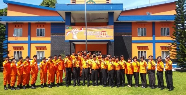 Badan SAR Nasional Kota Manado usai melaksanakan Upacara Hari Kebangkitan Nasional (Harkitnas)