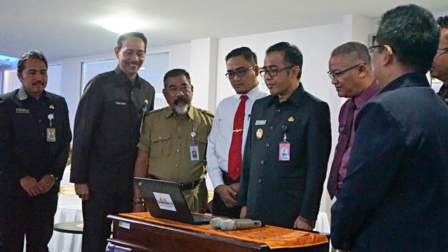 Walikota Denpasar,  I gusti Ngurah Jayanegara saat peluncuran sebuah aplikasi bertajuk Tangkal dan Analisa Berita Bohong (Taboo). Foto: Dok. Istimewa