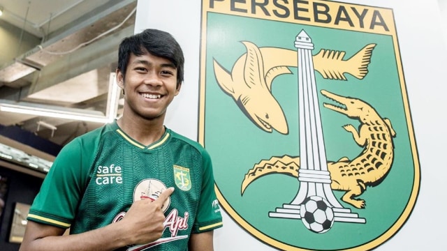 Pemain baru Persebaya Surabaya, Supriadi. Foto: Instagram @officialpersebaya