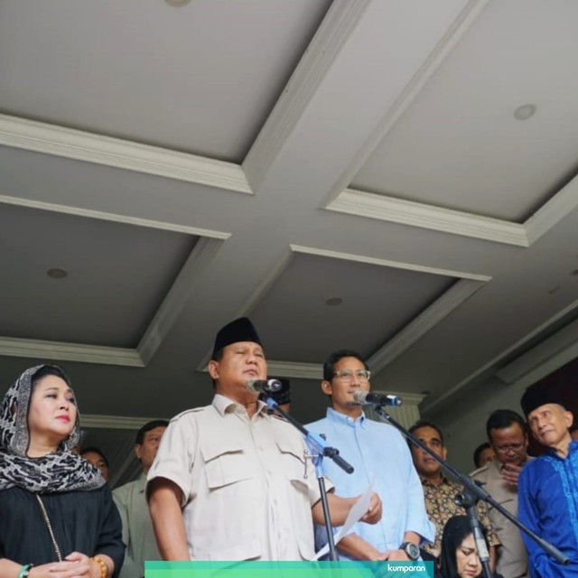 Calon presiden nomor urut 02, Prabowo Subianto menyampaikan orasinya terkait hasil perhitungan KPU. Foto: Irfan Adi Saputra/kumparan
