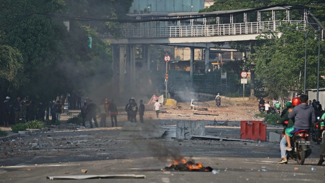 Massa aksi saat membubarkan diri. Foto: Irfan Adi Saputra/kumparan