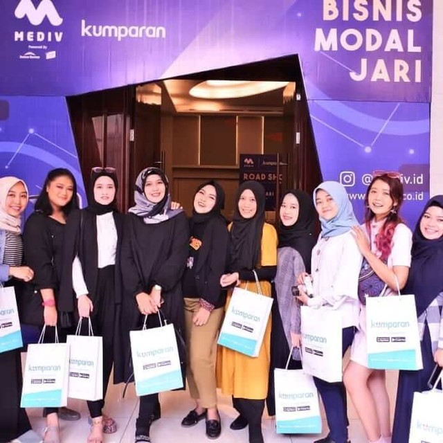 Aku dan Para Blogger Bandung di Acara Mediv Roadshow Bandung