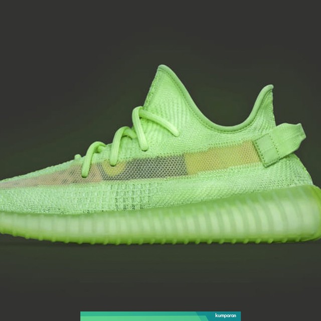 glow yeezy 350 v2