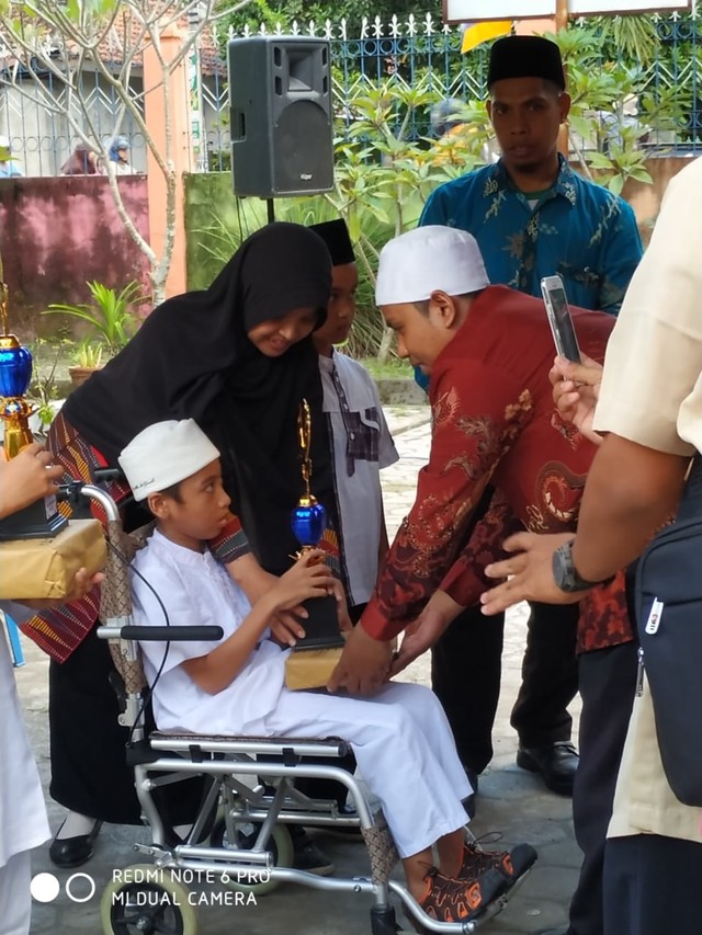 Kisah Naja, Bocah Penderita Lumpuh Otak yang Hafal 30 Juz Al-Quran (86702)