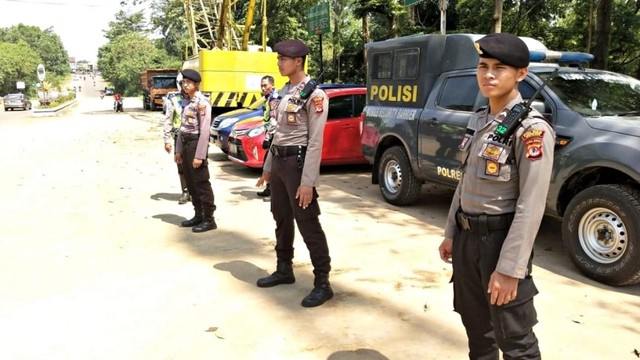 Belajar dari Mobil Dibobol Maling Cek Rp 43 Miliar Raib, Wajib Tau Ini (19019)