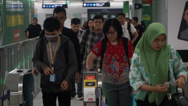 Suasana di dalam Stasiun MRT Bunadaran HI. Foto: Irfan Adi Saputra/kumparan