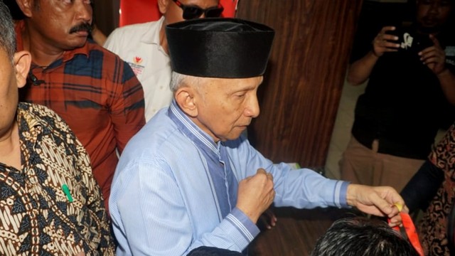 Dewan Pembina BPN Prabowo-Sandi, Amien Rais penuhi panggilan sebagai saksi dugaan makar, di Polda Metro Jaya. Foto: Irfan Adi Saputra/kumparan
