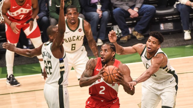 Bintang Toronto Raptors, Kawhi Leonard mencetak 35 poin di gim kelima final playoff NBA Wilayah Timur melawan Milwaukee Bucks. Foto: Jeff Hanisch-USA TODAY Sports