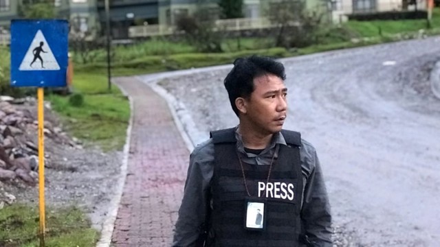 Cerita di Balik Insiden ‘Celana Melorot’ Juru Kamera KompasTV (350208)