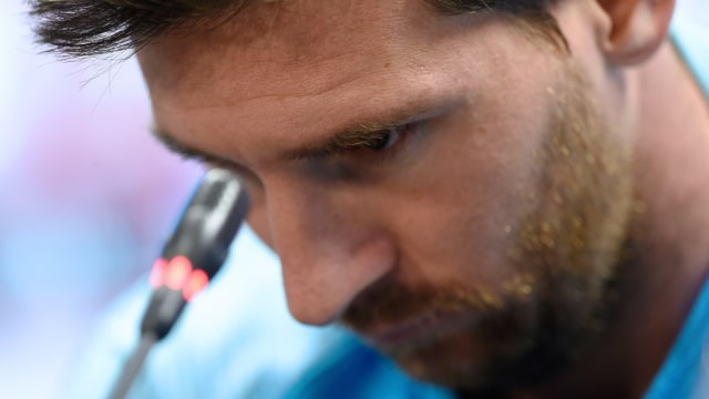 Messi di konferensi pers jelang final Copa del Rey. Foto: AFP/Josep Lago
