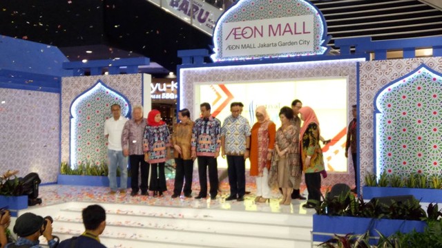 Anies baswedan buka event Jakarta Great Sale 2019 di Aeon mall Jakarta Garden city. Foto: Aprilandika Pratama/kumparan