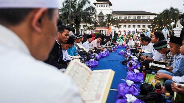 Sudah Tahu? Ini Sejarah dan Asal-usul Ngabuburit Saat Bulan Ramadhan (273742)
