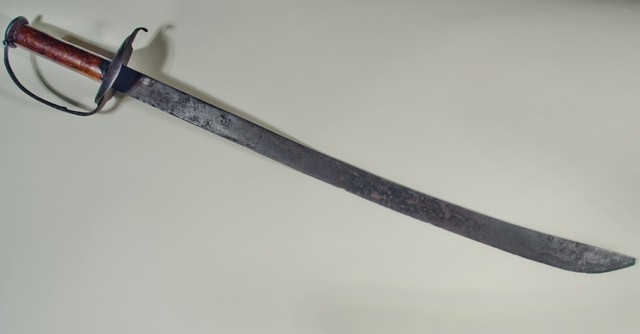 Ilustrasi pedang cutlass kuno yang biasa dipakai perompak pada tahun 1600-an dan 1700-an Masehi. Foto: EJWitek via Wikimedia Commons (CC BY 3.0)
