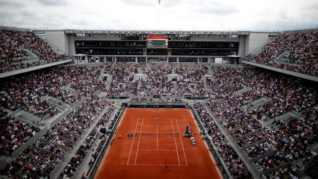 Suasana Prancis Terbuka di Stade Roland Garros. Foto: REUTERS/Christian Hartmann