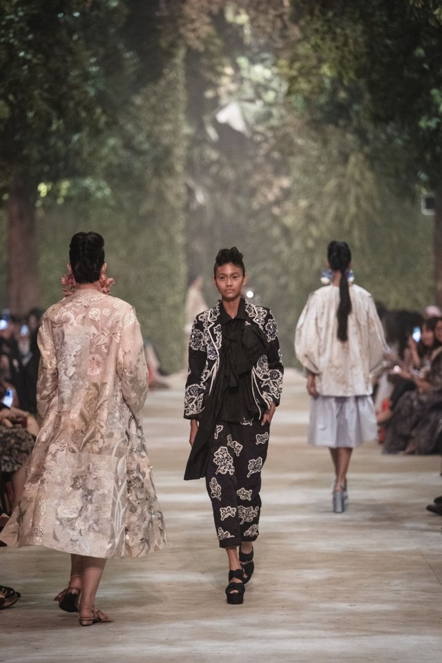 Biyan Spring Summer 2020 The Wonder Garden