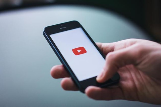 4 Tips Hemat Kuota Saat Streaming Video Di Smartphone