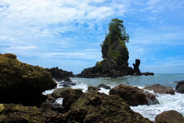 Pantai Karang Agung, Kebumen Foto: Flickr / Dee Ikhwan Photography