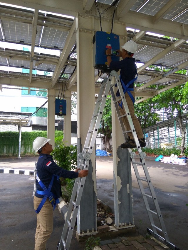 P3TKEBTKE, KESDM Melayani Perawatan PLTS Secara Berkala (110814)