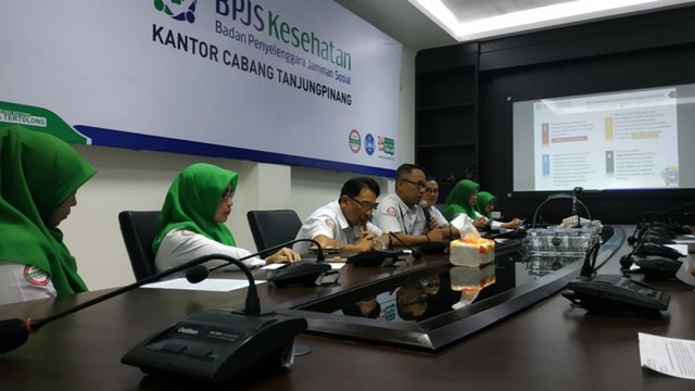 BPJS Kesehatan Tanjungpinang saat memberikan keterangan Pers