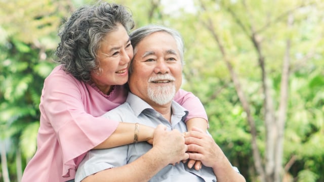 Menyiapkan dana pensiun untuk hari tua. Foto: Shutterstock