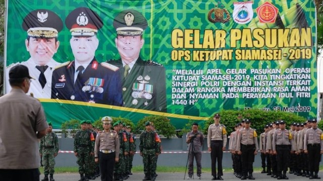 Apel gelar pasukan Operasi Ketupat Siamasei 2019 yang dipimpin Kapolda Sulawesi Barat, Brigjen Pol Baharuddin Djafar.