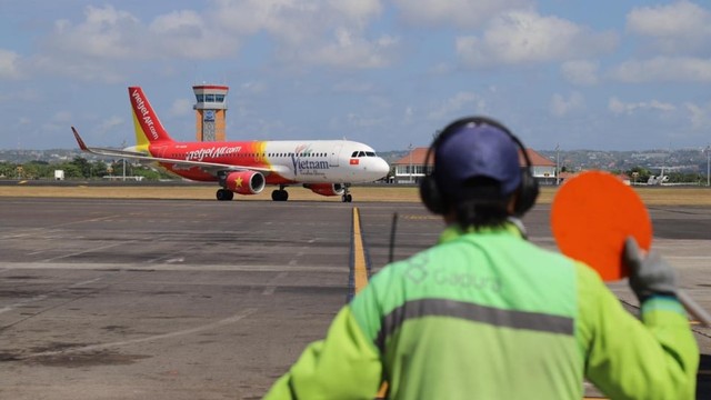 Maskapai Vietnam Mendarat Perdana di Bandara Ngurah Rai