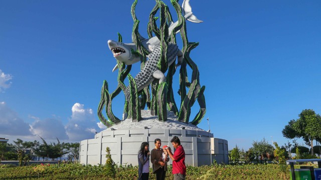 Patung Suroboyo jadi Ikon baru untuk rayakan hari jadi Kota Surabaya Foto: Yuana Fatwalloh/kumparan