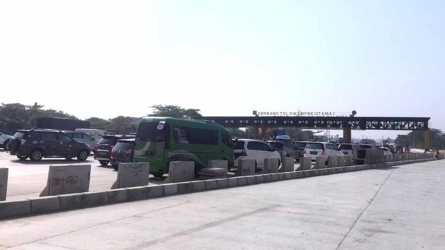 Pemberlakuan One way, Tol Cikampek