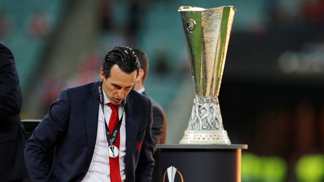 Emery gagal mendapat trofi Liga Europa. Foto: Reuters/Phil Noble