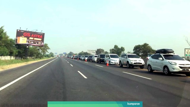 Pantauan lalu lintas Tol Cikampek
