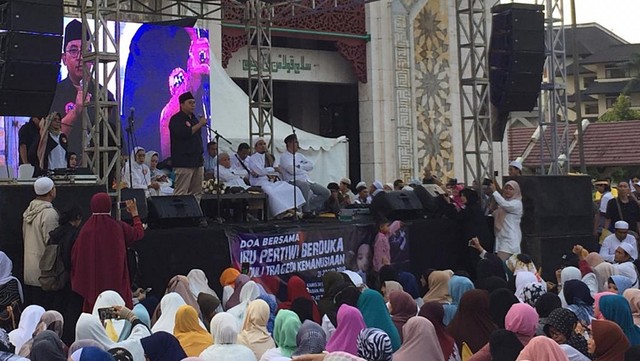 Fadli Zon di acara doa bersama presidium emam-emak di Pelataran masjid At-Tin, TMII, Jakarta Timur. Foto: Rafyq Panjaitan/kumparan