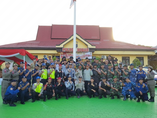 Personel Gabungan Operasi Ketupat Telabang 2019. (Foto: Joko Hardyono)