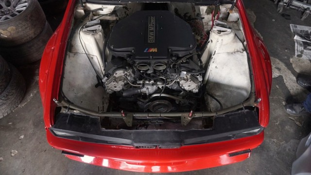 Faktor yang Membuat BMW E30 Tetap Eksis hingga Kini (11085)