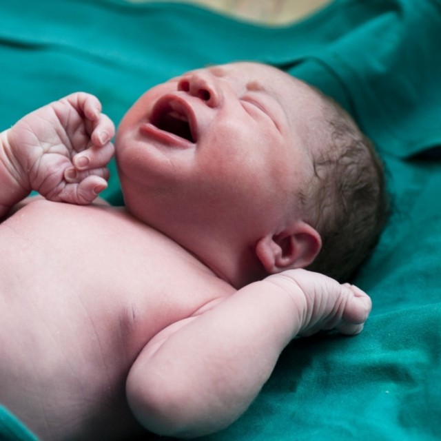 Vaksin Pertama untuk Bayi Baru Lahir Foto: Shutterstock