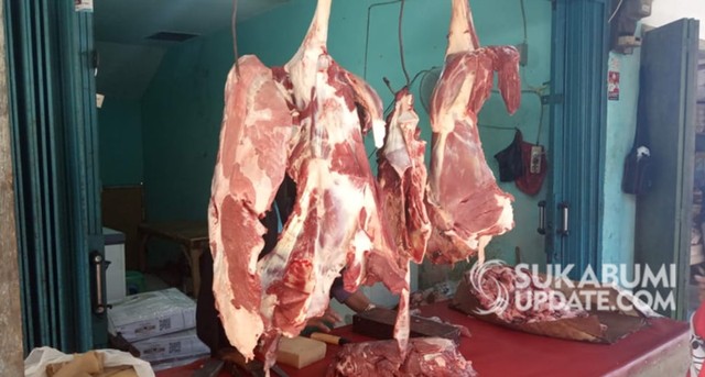 Daging sapi di Pasar Surade Kabupaten Sukabumi. | Sumber Foto:Ragil Gilang.