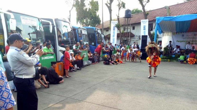 Suasana Terminal Bus Kampung Rambutan. Foto: Ricky Febrian/kumparan