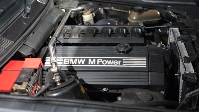 Faktor yang Membuat BMW E30 Tetap Eksis hingga Kini (11086)