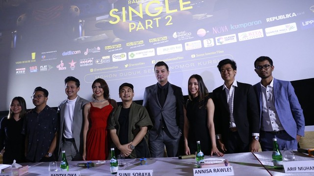 Garap 'Single Part 2', Raditya Dika Dapat Banyak Saran dari YouTubers (98400)