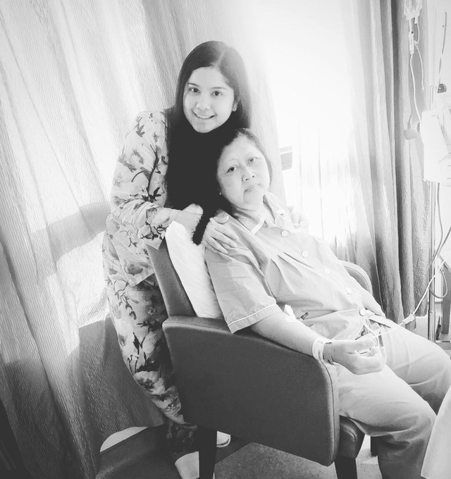(NOT COVER) Annisa Pohan, Ani Yudhoyono