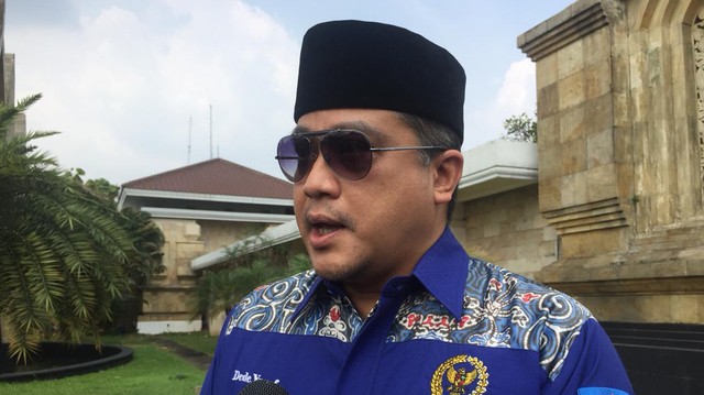 Ketua Komisi IX DPR RI, Dede Yusuf saat ditemui di Taman Makam Pahlawan Kalibata, Minggu (2/6). Foto: Moh Fajri/kumparan