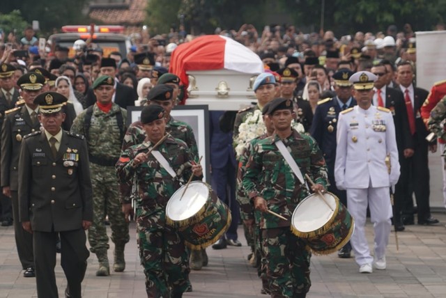 Kapolri hingga Zulhas Hadiri Tahlilan 40 Hari Wafatnya Ani Yudhoyono (1152135)
