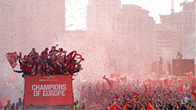 Arak-arakan untuk para penggawa Liverpool usai juara Liga Champions 2018/19. Foto: REUTERS/Phil Noble