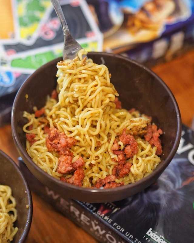 Sini Duduk Indomie 1.jpg